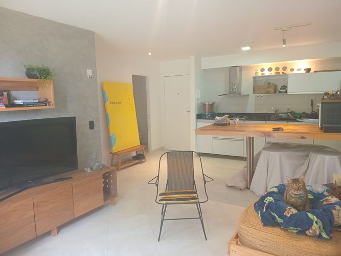 Apartamento de 2 alcobas en venta en El Poblado, Medellín, 74 m² · foto 4 de 17