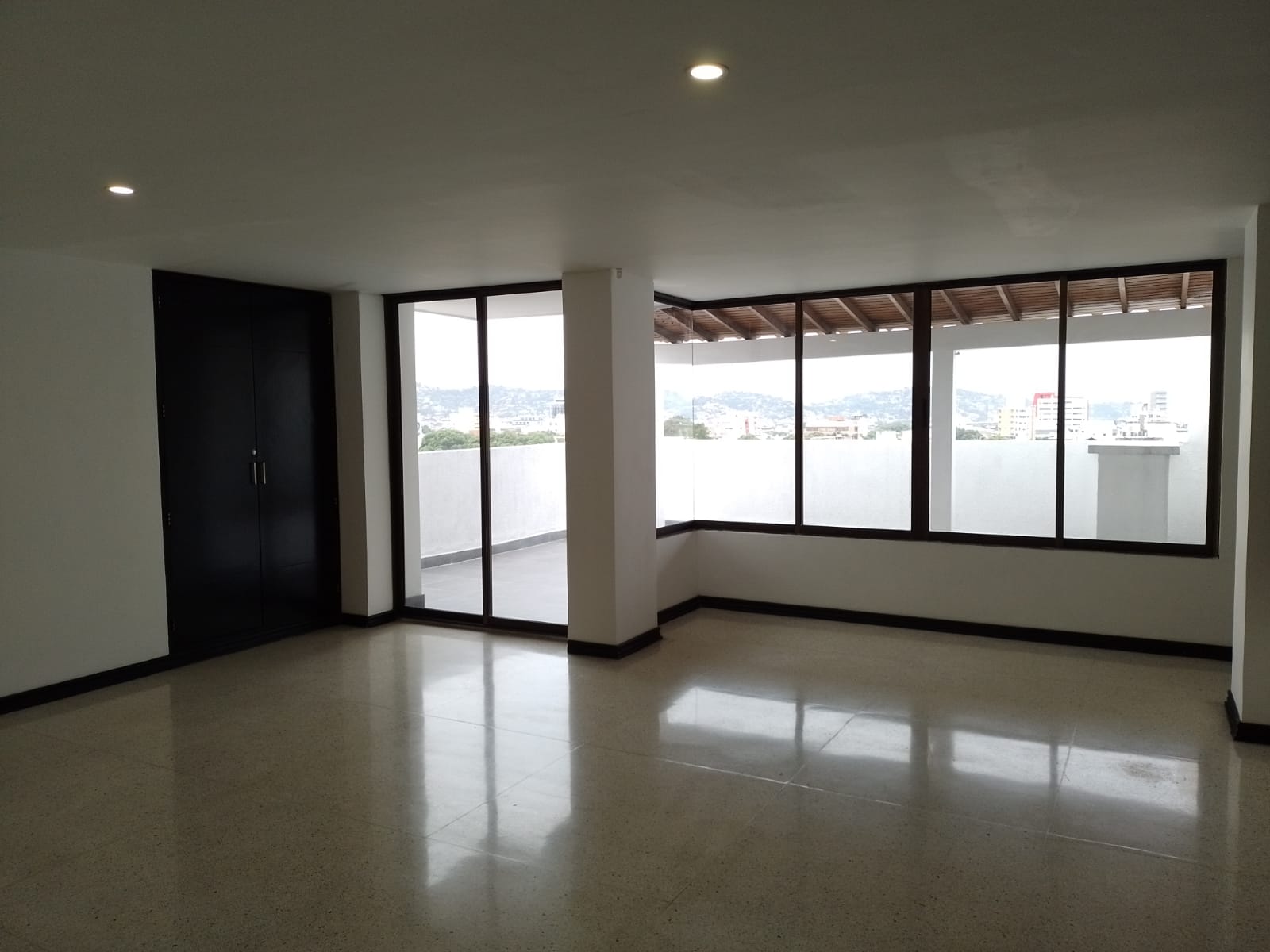 Apartamento en venta en La Playa, Cúcuta · foto 5 de 24