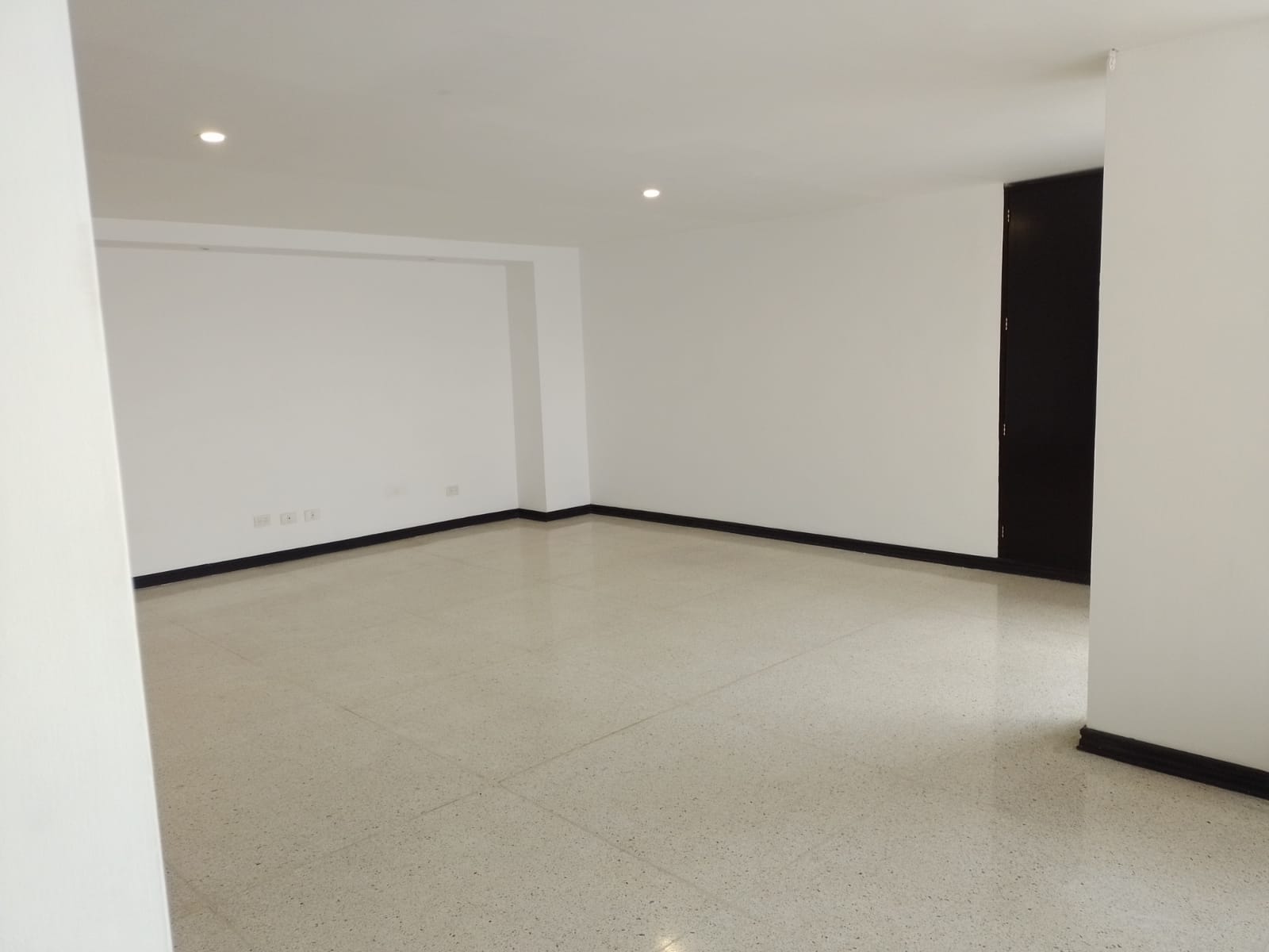 Apartamento en venta en La Playa, Cúcuta · foto 8 de 24