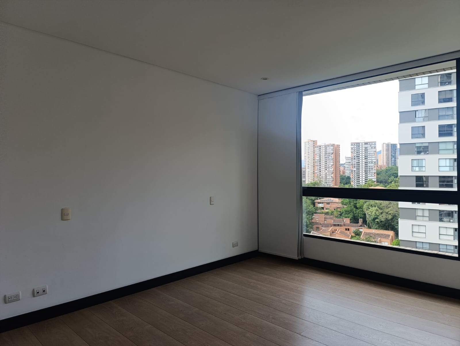 Apartamento en arriendo en El Poblado, Medellín · foto 11 de 19
