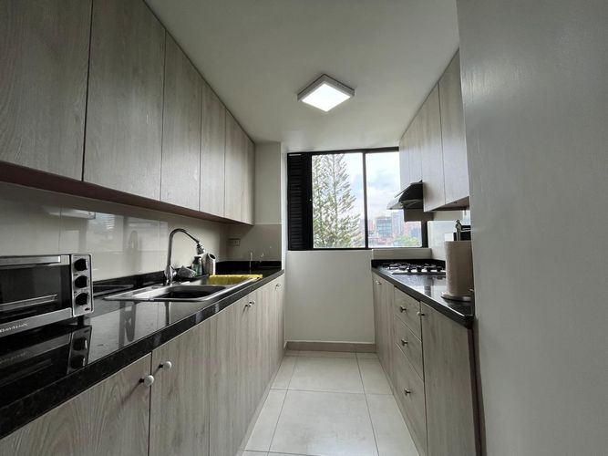 Apartamento de 3 alcobas en arriendo en La Florida, Medellín, 106 m² · foto 5 de 18