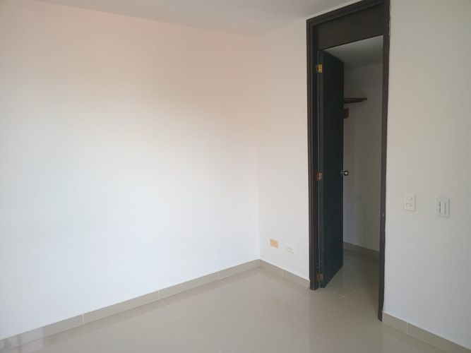 Apartamento de 3 alcobas en arriendo en El Poblado, Medellín, 70 m² · foto 3 de 17