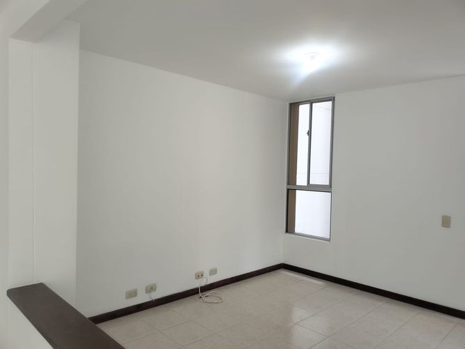 Apartamento de 2 alcobas en arriendo en El Poblado, Medellín, 76 m² · foto 11 de 16