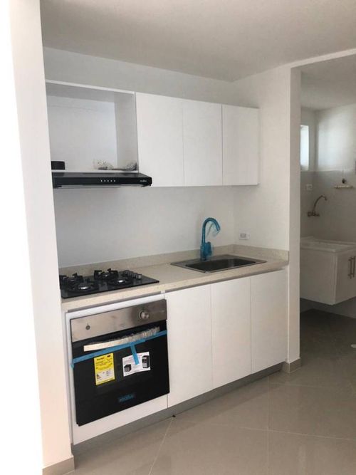Apartamento de 2 alcobas en venta en Crespo, Cartagena, 125 m² · foto 2 de 15