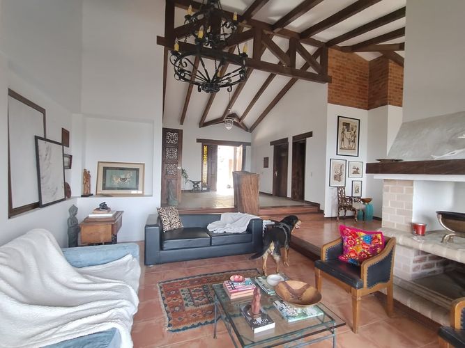 Casa de 6 alcobas en venta en Arroyohondo, Yumbo, 1900 m² · foto 7 de 17