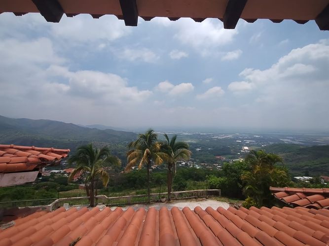 Casa de 6 alcobas en venta en Arroyohondo, Yumbo, 1900 m² · foto 15 de 17
