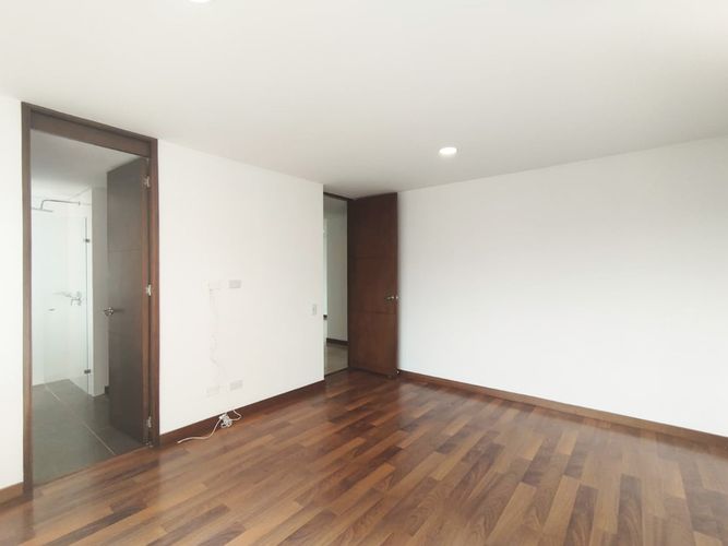 Apartamento de 2 alcobas en arriendo en El Poblado, Medellín, 84 m² · foto 9 de 13