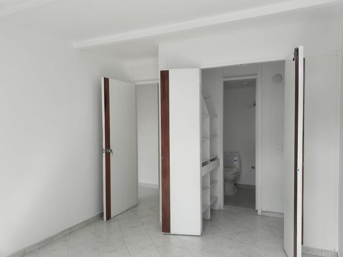 Apartamento de 3 alcobas en arriendo en El Poblado, Medellín, 100 m² · foto 10 de 16