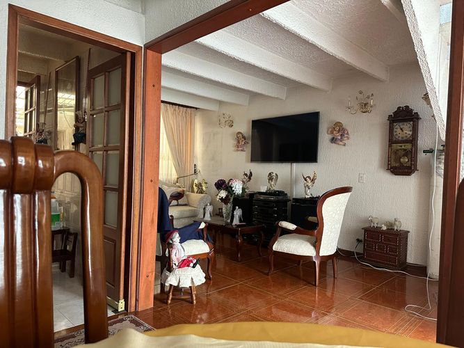 Casa en venta en El Madrigal, Bogotá · foto 3 de 23