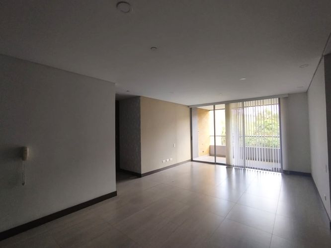 Apartamento de 3 alcobas en arriendo en El Poblado, Medellín, 127 m² · foto 4 de 15