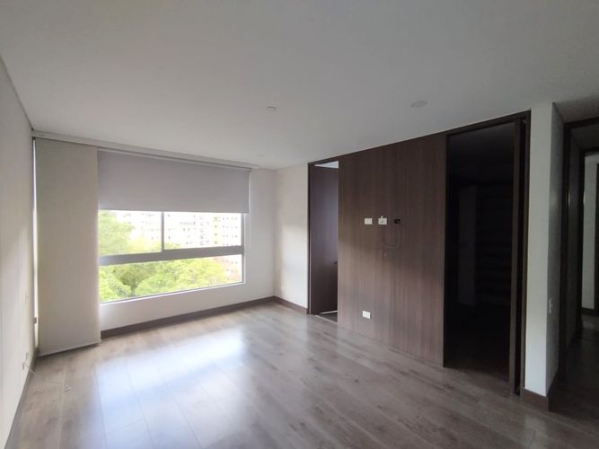 Apartamento de 3 alcobas en arriendo en El Poblado, Medellín, 127 m² · foto 8 de 15