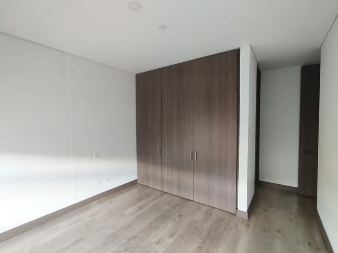 Apartamento de 3 alcobas en arriendo en El Poblado, Medellín, 127 m² · foto 10 de 15
