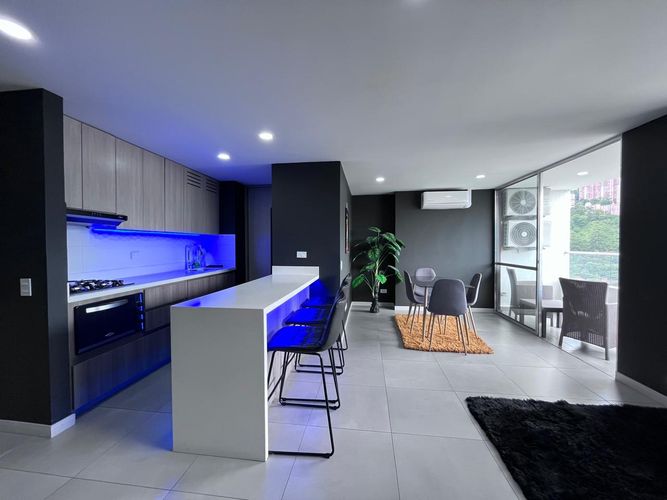 Apartamento de 3 alcobas en venta en El Poblado, Medellín, 80 m² · foto 7 de 18