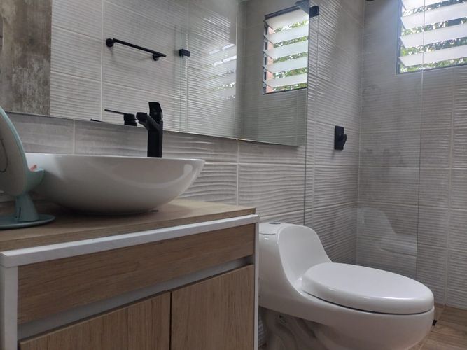 Casa de 4 alcobas en venta en El Poblado, Medellín, 118 m² · foto 11 de 14