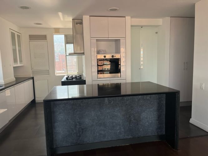 Apartamento de 2 alcobas en venta en Chapinero, Bogotá, 136 m² · foto 5 de 12