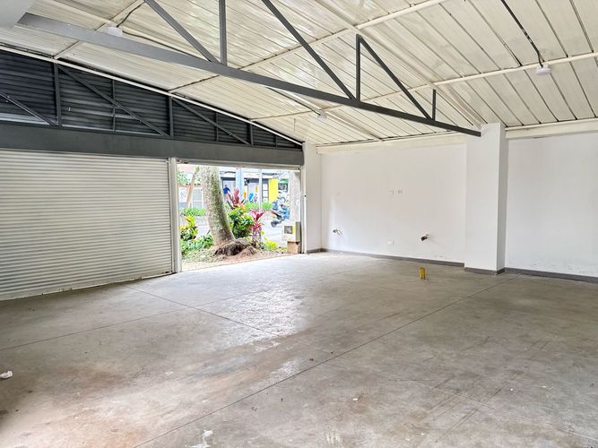 Local en arriendo en San Marcos, Envigado, 289 m² · foto 3 de 7