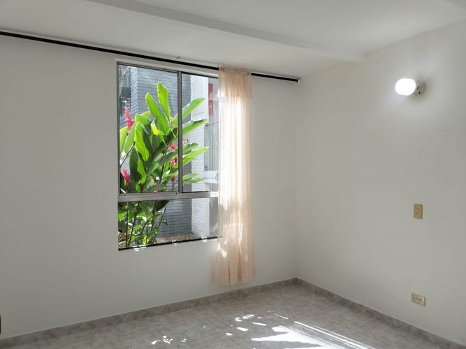 Apartamento de 3 alcobas en arriendo en El Poblado, Medellín, 118 m² · foto 14 de 18