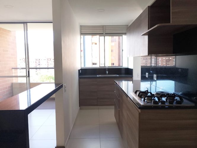 Apartamento de 3 alcobas en arriendo en Las Lomitas, Sabaneta, 76 m² · foto 4 de 19