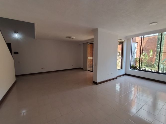 Casa de 3 alcobas en venta en San Joaquin, Cali, 380 m² · foto 10 de 20