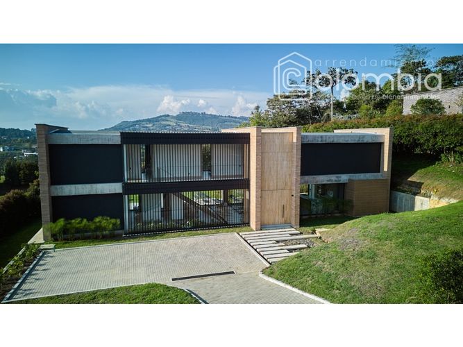 Casa de 3 alcobas en venta en Las Palmas, Envigado, 350 m² · foto 4 de 24