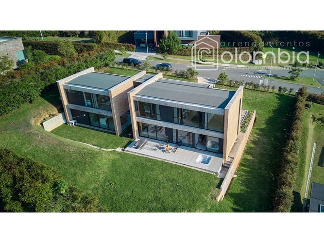 Casa de 3 alcobas en venta en Las Palmas, Envigado, 350 m² · foto 5 de 24