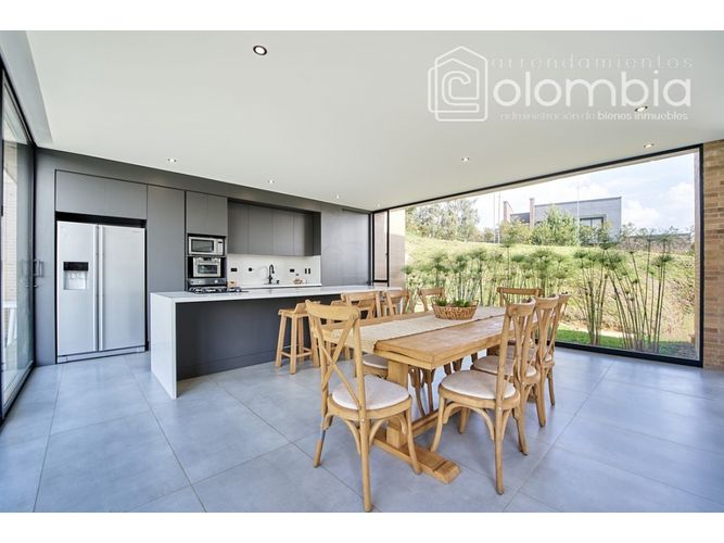 Casa de 3 alcobas en venta en Las Palmas, Envigado, 350 m² · foto 12 de 24