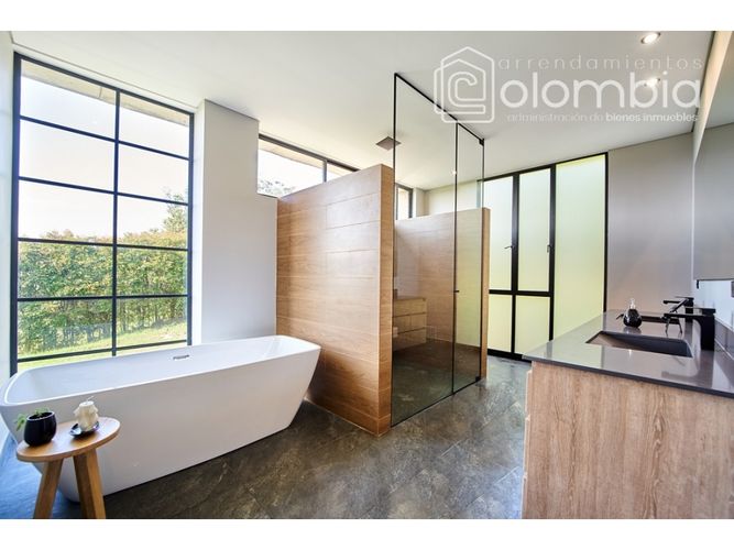Casa de 3 alcobas en venta en Las Palmas, Envigado, 350 m² · foto 21 de 24