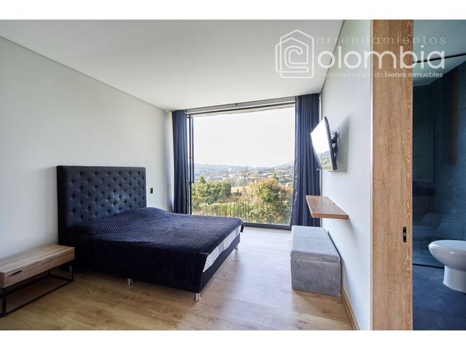 Casa de 3 alcobas en venta en Las Palmas, Envigado, 350 m² · foto 23 de 24