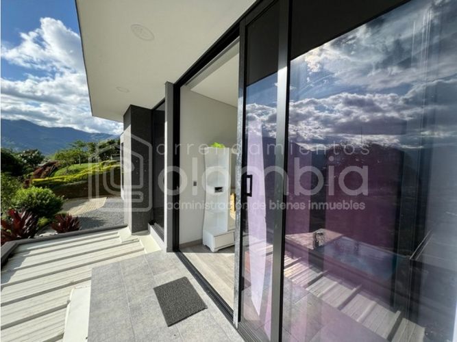 Finca en venta en Monta�Ita, Copacabana, 620 m² · foto 9 de 11