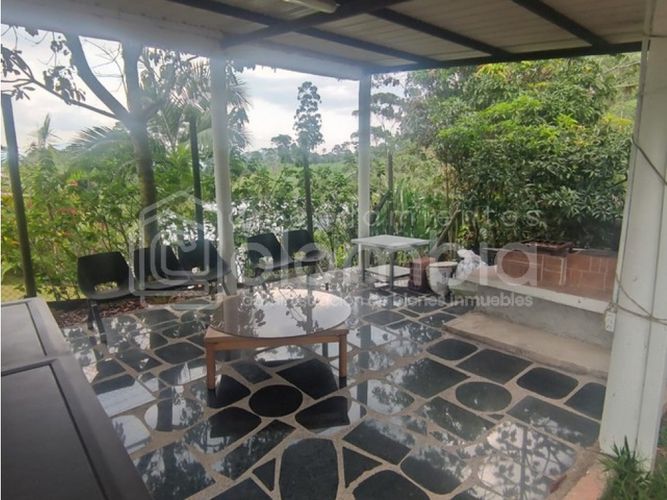 Casa de 7 alcobas en venta en La Tablaza, La Estrella, 520 m² · foto 3 de 24