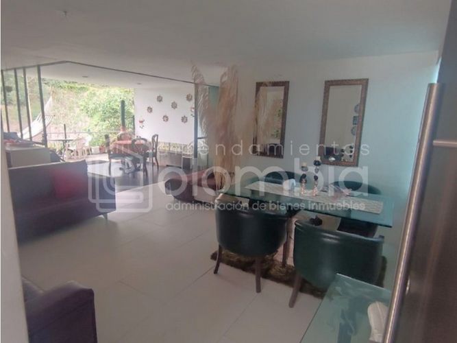 Casa de 7 alcobas en venta en La Tablaza, La Estrella, 520 m² · foto 12 de 24