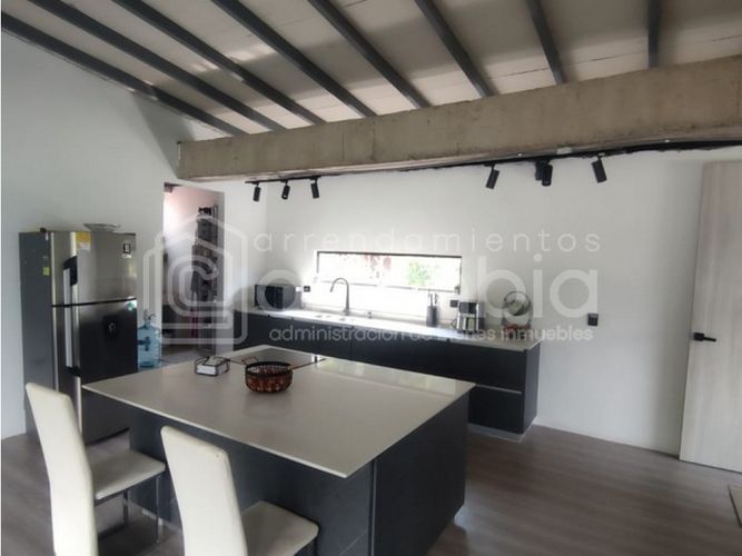Casa de 7 alcobas en venta en La Tablaza, La Estrella, 520 m² · foto 18 de 24