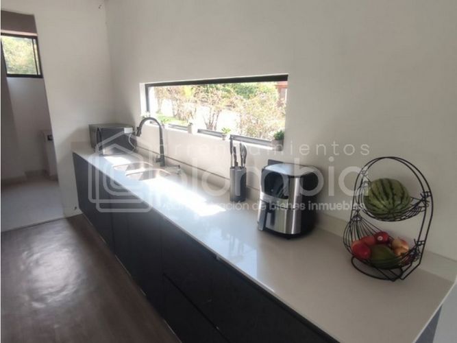 Casa de 7 alcobas en venta en La Tablaza, La Estrella, 520 m² · foto 19 de 24