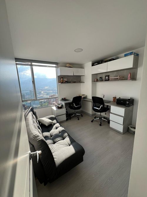 Apartamento de 2 alcobas en venta en Las Palmas, Envigado, 94 m² · foto 4 de 13