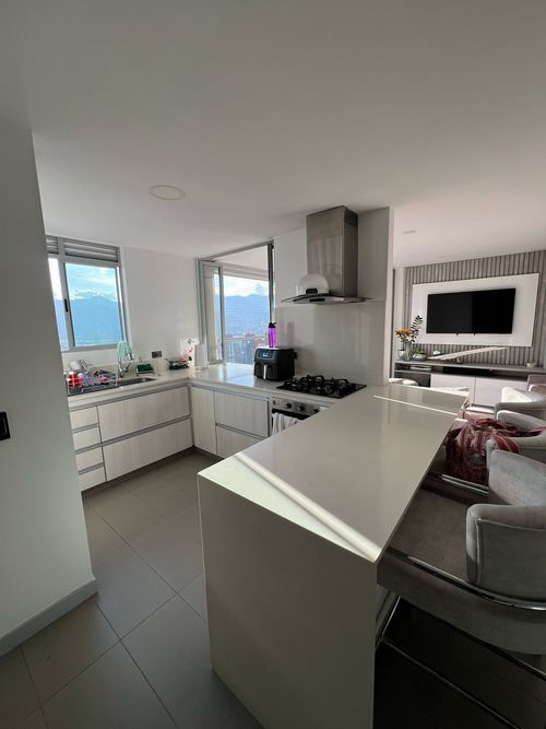 Apartamento de 2 alcobas en venta en Las Palmas, Envigado, 94 m² · foto 7 de 13