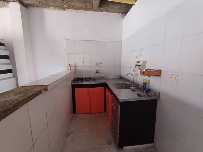 Casa en venta en La Castellana, Montería, 170 m² · foto 3 de 24