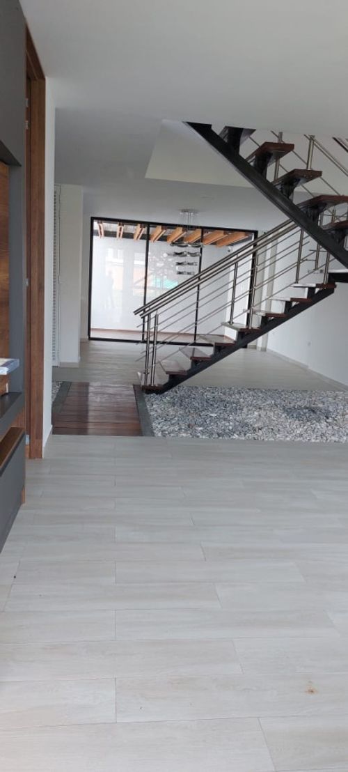 Casa de 5 alcobas en venta en Alfaguara, Jamundí, 540 m² · foto 5 de 17