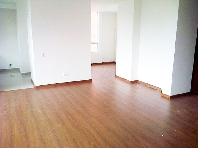 Apartamento de 2 alcobas en arriendo en El Poblado, Medellín, 103 m² · foto 3 de 12