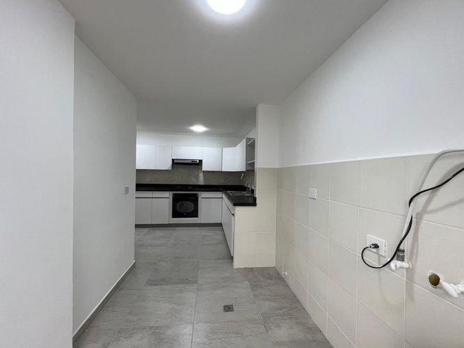 Apartamento de 3 alcobas en arriendo en El Poblado, Medellín, 168 m² · foto 8 de 19