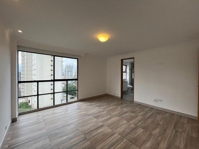 Apartamento de 3 alcobas en arriendo en El Poblado, Medellín, 168 m² · foto 10 de 19