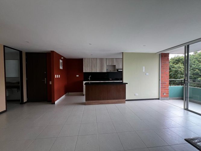 Apartamento de 3 alcobas en arriendo en Cumbres, Envigado, 80 m² · foto 2 de 18