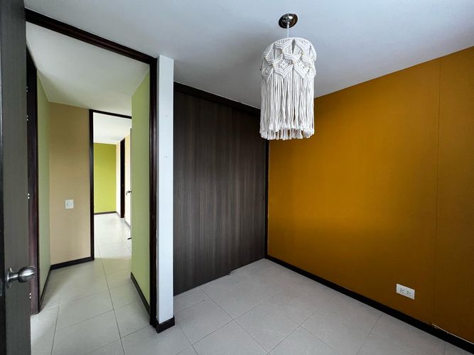 Apartamento de 3 alcobas en arriendo en Cumbres, Envigado, 80 m² · foto 8 de 18