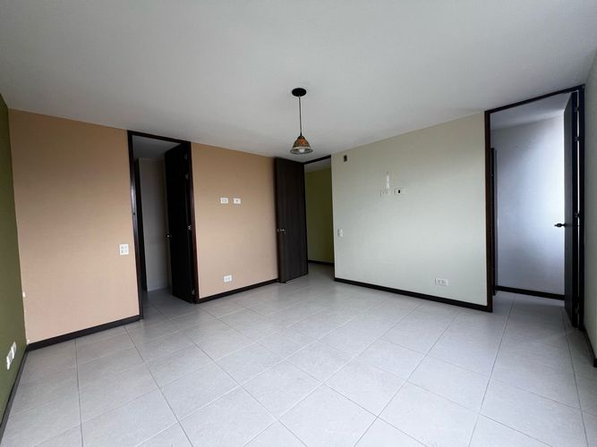 Apartamento de 3 alcobas en arriendo en Cumbres, Envigado, 80 m² · foto 9 de 18