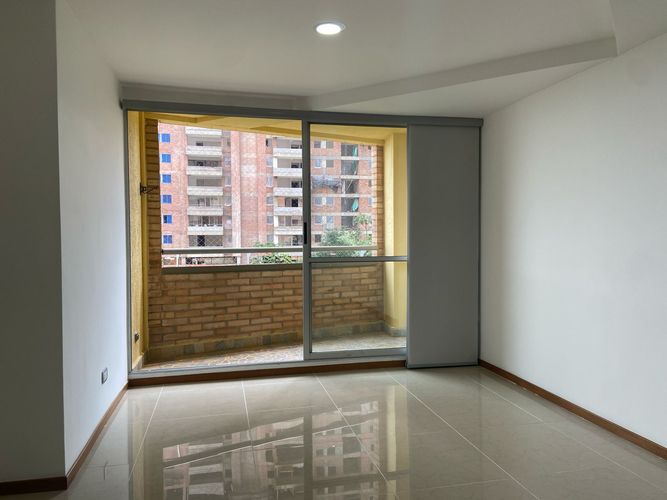 Apartamento de 3 alcobas en arriendo en Vegas De La Doctora, Sabaneta, 90 m² · foto 8 de 20