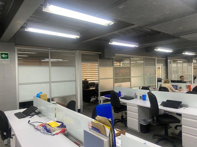 Oficina en arriendo en El Poblado, Medellín, 450 m² · foto 5 de 19