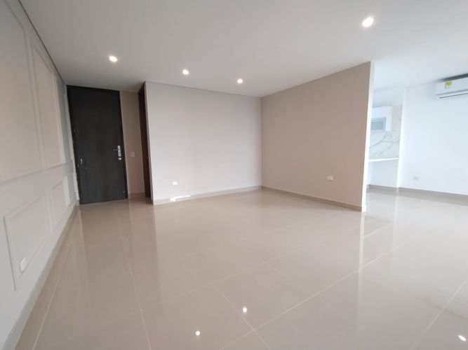 Apartamento de 3 alcobas en venta en El Castillo, Barranquilla, 190 m² · foto 2 de 20