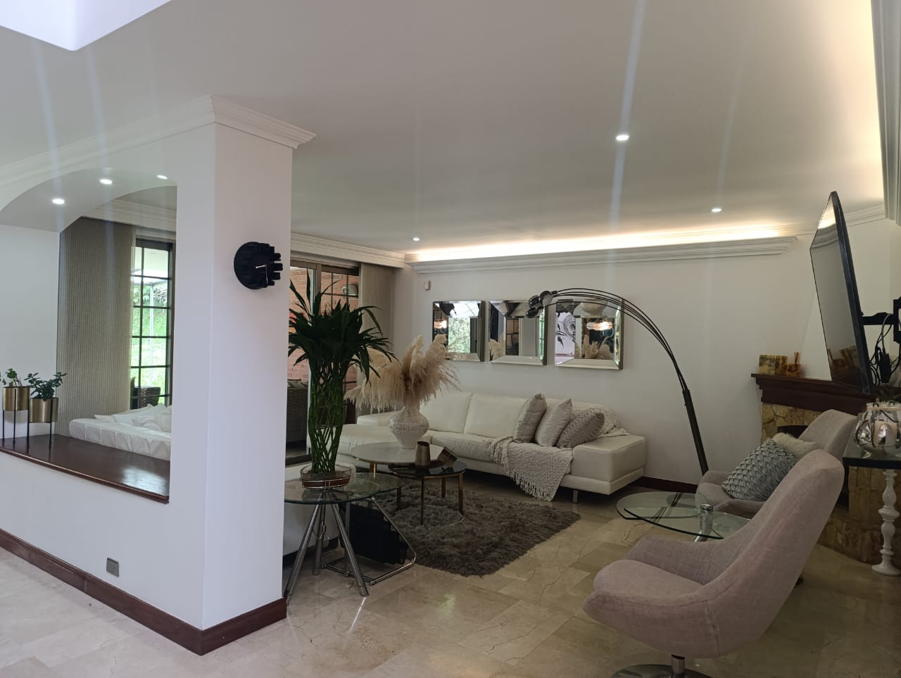 Casa en arriendo en El Poblado, Medellín · foto 4 de 20