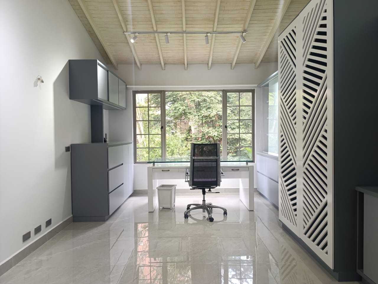 Casa en arriendo en El Poblado, Medellín · foto 12 de 20