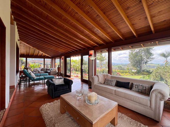 Casa de 4 alcobas en venta en Gualanday, Rionegro, 500 m² · foto 2 de 20