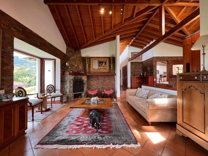 Casa de 4 alcobas en venta en Gualanday, Rionegro, 500 m² · foto 3 de 20